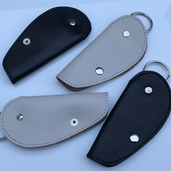 Lot of 4 Keychains Handmade Genuine Leather - Picture 2 of 7